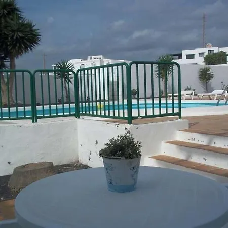 Lejlighed Puerto Del Carmen Sleeps 4 Pool Wifi
