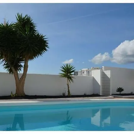 Lejlighed Puerto Del Carmen Sleeps 4 Pool Wifi Puerto del Carmen (Lanzarote)